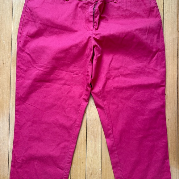 Red Size 12 Julie Fit/cropped (sits just below waist curvy in hip). - Picture 1 of 2